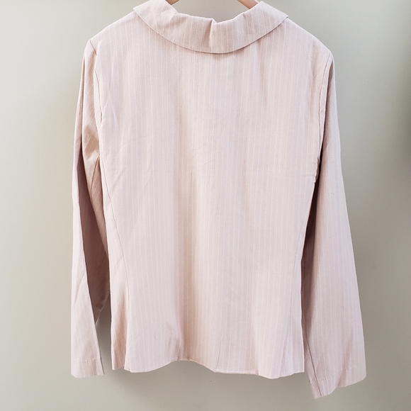 (NWT) Zinc Blazer from Torrid, Size 2 - Picture 5 of 9